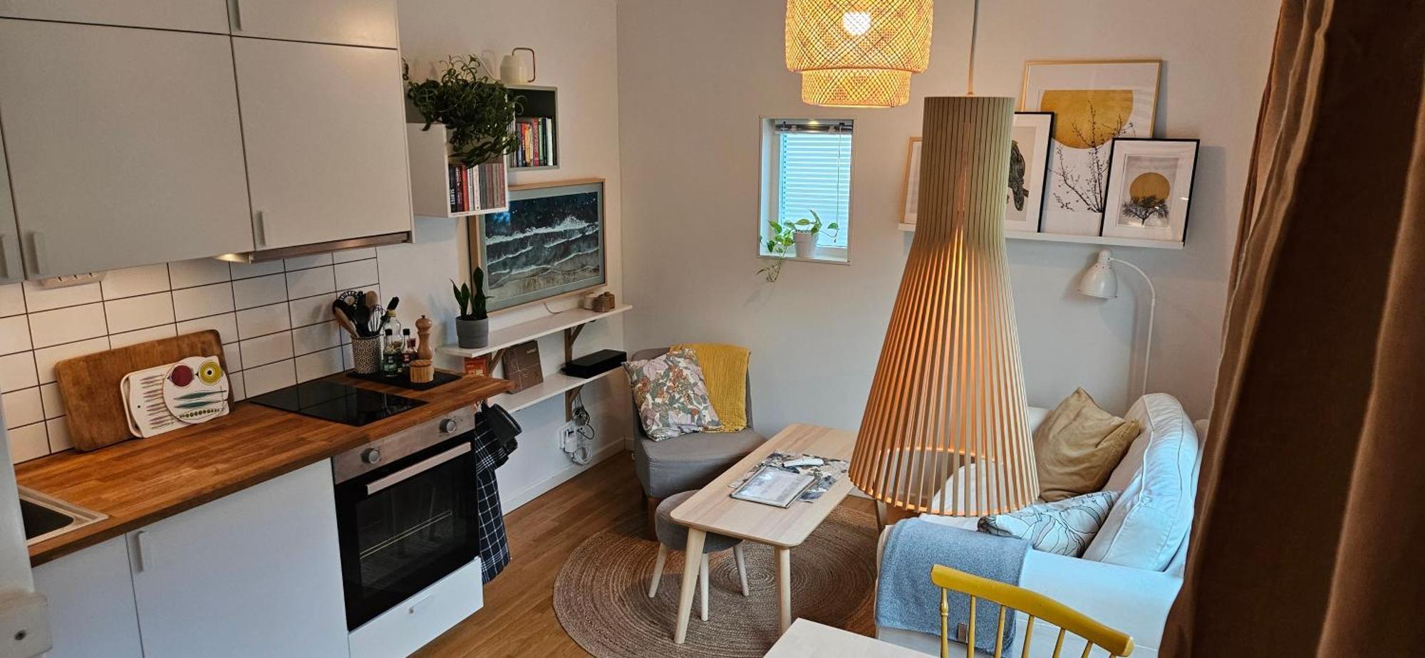 Tiny Grey House With Loft, 15 Min From City Center 哥德堡 外观 照片